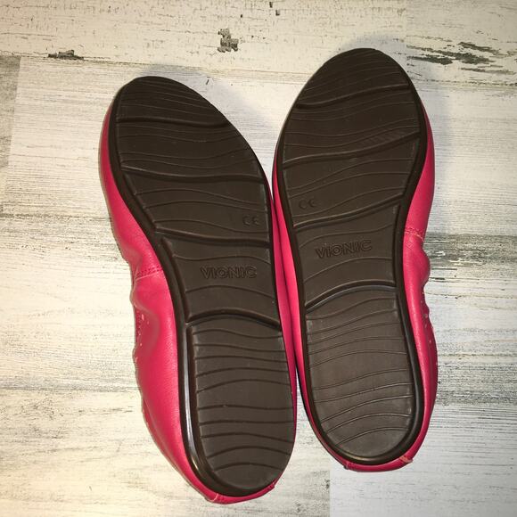 Vionic Geneva Ballet Slippers Claret Red Perforated Genuine Leather Sz 6.5 37.5 - Picture 8 of 9